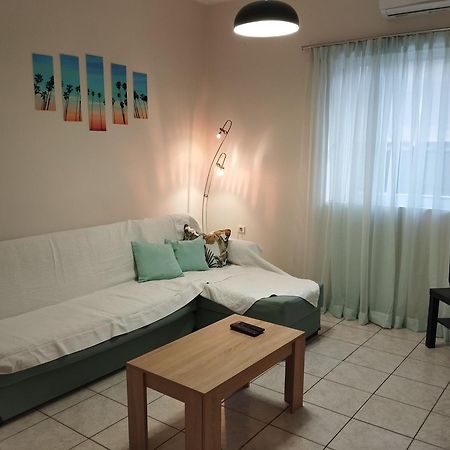 Modern Apartment In Kalamata Luaran gambar