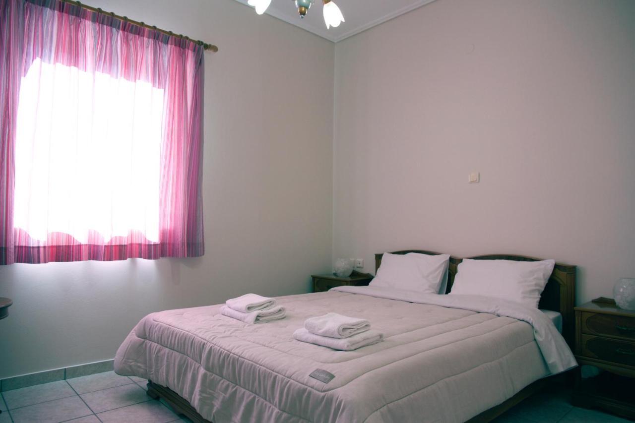 Modern Apartment In Kalamata Luaran gambar
