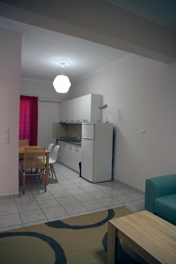 Modern Apartment In Kalamata Luaran gambar