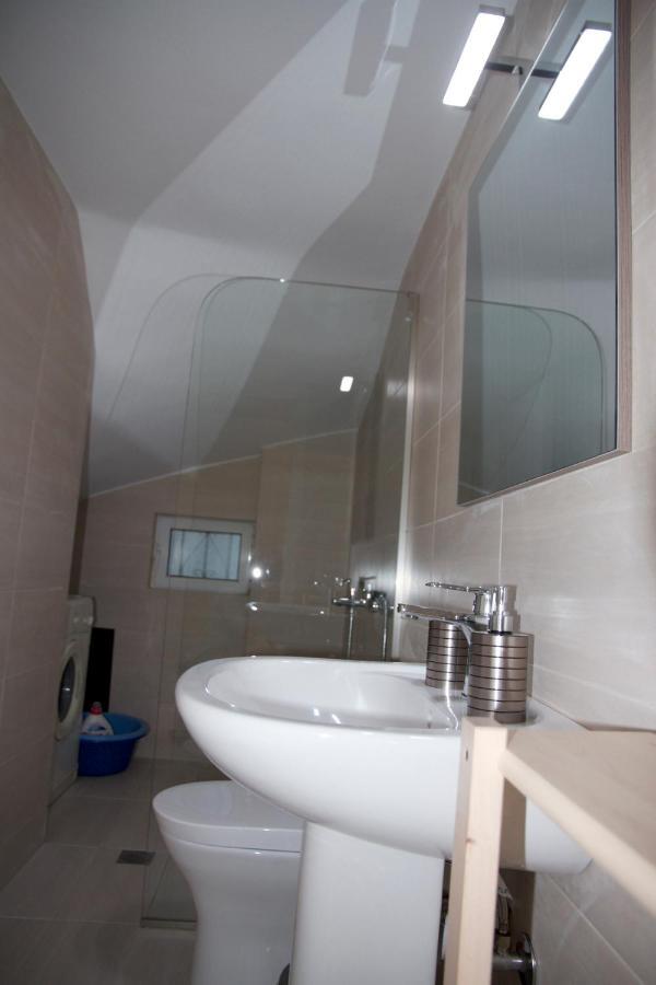 Modern Apartment In Kalamata Luaran gambar
